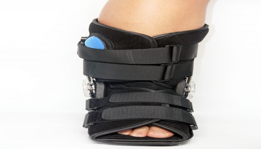 Low Air Walker Boot